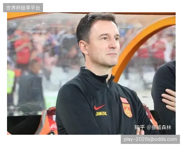 充裕的中卫储备让德尚敢于轮换后防，五换人名额能有效预防伤病。